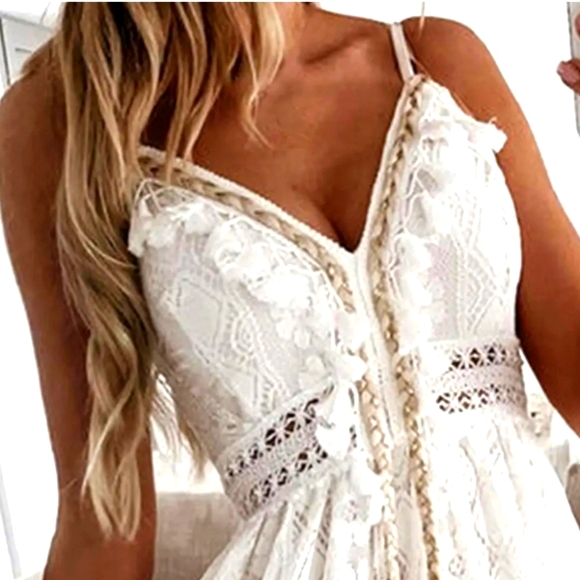 NEW W/TAGS- BOHO CREAMY WHITE LACE DRESS - Picture 5 of 6